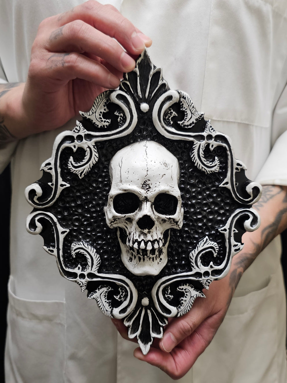 Diamond Filigree Black and White