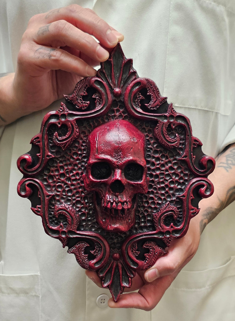 Diamond Filigree Crimson