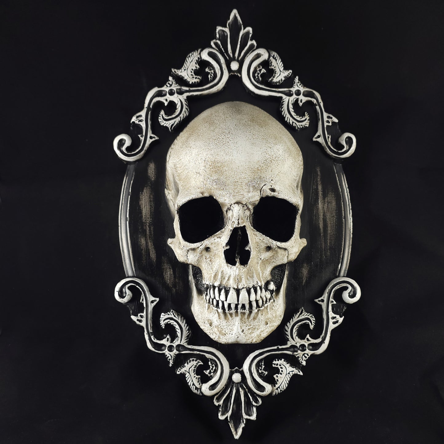 
                  
                    Large Skull Filigree Plaque-Bone color
                  
                